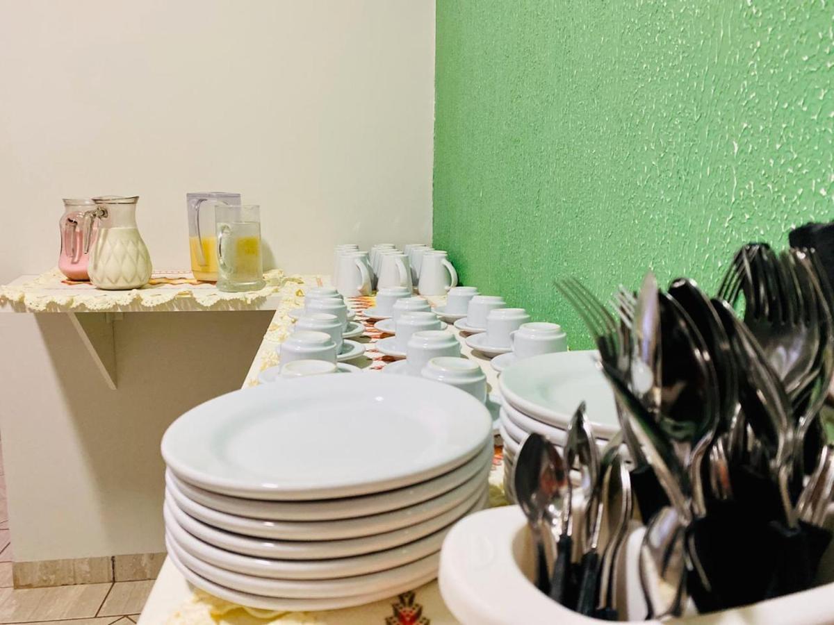 Hotel Universitario Goiatuba Экстерьер фото